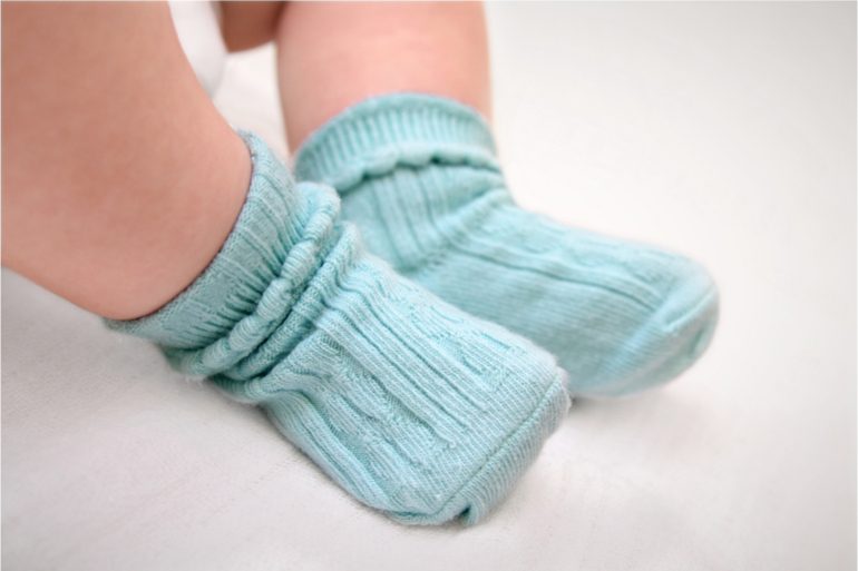La chaussette connectée pour aider bébé à mieux dormir 
